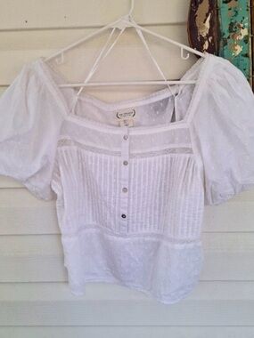 The PRAIRIE by Rachel Ashwell White Milkmaid Style Top Size Large